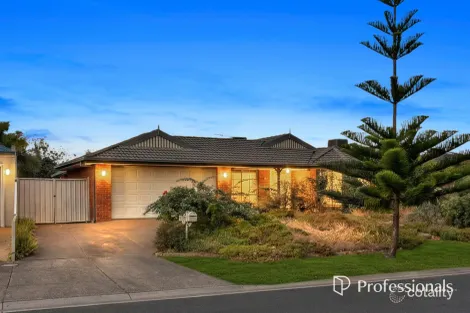 18 Portofino Cres, Point Cook, VIC 3030