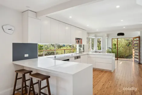 Property photo of 130 The Crescent Helensburgh NSW 2508