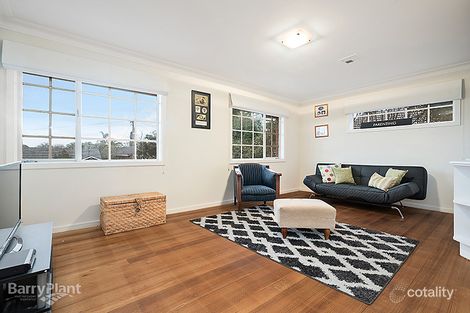 Property photo of 4 Antoinette Court Mount Waverley VIC 3149