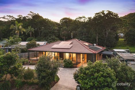 Property photo of 33 Coomburra Crescent Ocean Shores NSW 2483