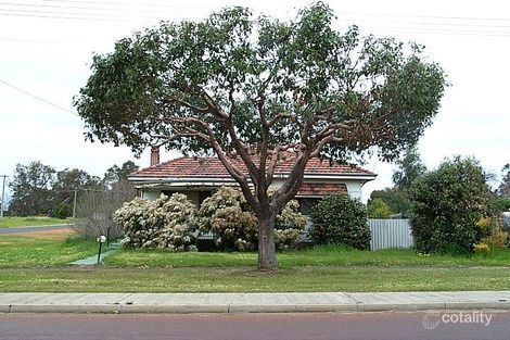 31 Coombes St, Collie, WA 6225