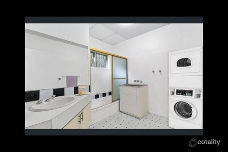 Property photo of 2/61 Peach Street Greenslopes QLD 4120