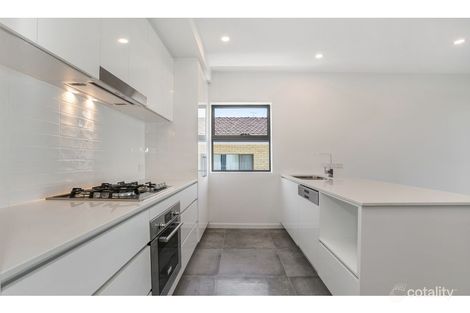Property photo of 10/16-24 Lower Clifton Terrace Red Hill QLD 4059
