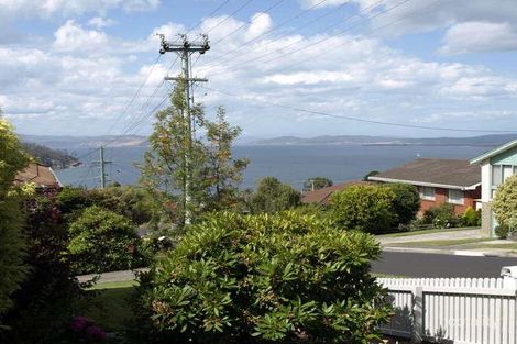 Property photo of 10 Wombara Avenue Kingston Beach TAS 7050