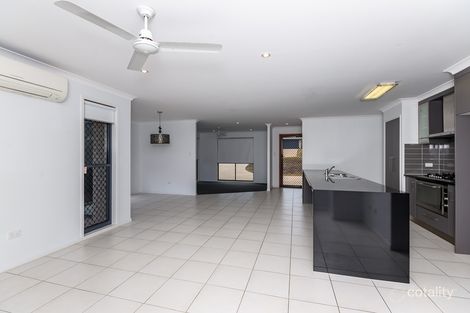 Property photo of 32 Dartmouth Close Clinton QLD 4680