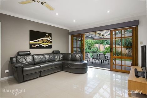 Property photo of 11 Michael Court Berwick VIC 3806
