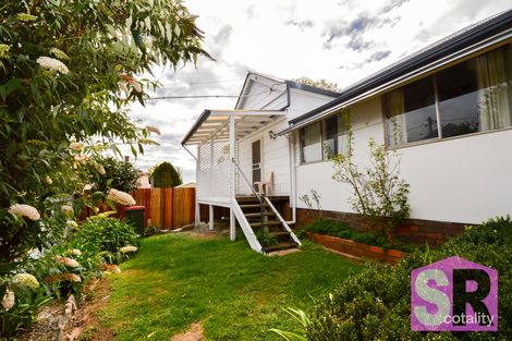 105-107 Bradley St, Guyra, NSW 2365