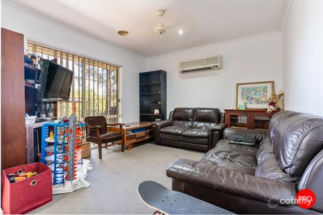 Property photo of 22 Alpina Place Kangaroo Flat VIC 3555