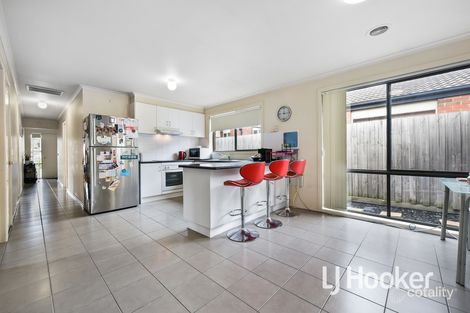 Property photo of 10 Providence Drive Cranbourne West VIC 3977
