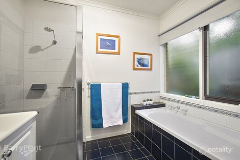 Property photo of 11 Michael Court Berwick VIC 3806