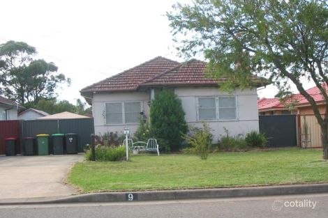 9 Blair Ave, East Hills, NSW 2213