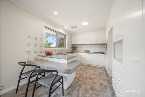 Property photo of 30 Colebatch Place Curtin ACT 2605