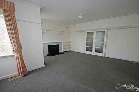 Property photo of 3 Larman Street Bentleigh East VIC 3165