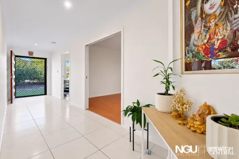 Property photo of 21 Opossum Circuit Springfield Lakes QLD 4300