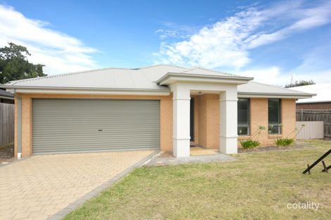 Property photo of 29 Springwater Drive Drouin VIC 3818