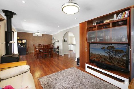 Property photo of 4 The Broadwaters Tascott NSW 2250