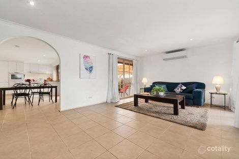 Property photo of 8 Stable Grove Skye VIC 3977