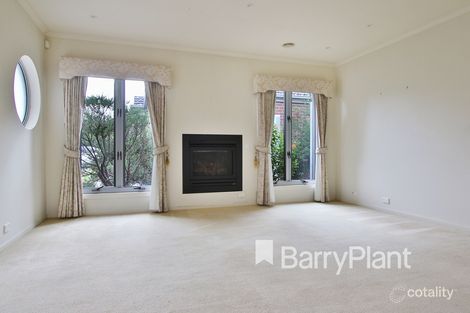 Property photo of 8 Jade Circuit Burwood East VIC 3151