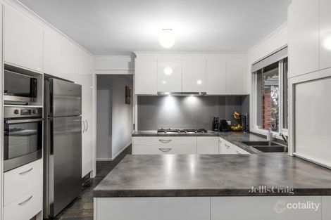 Property photo of 3 Wurrunjerri Place Viewbank VIC 3084