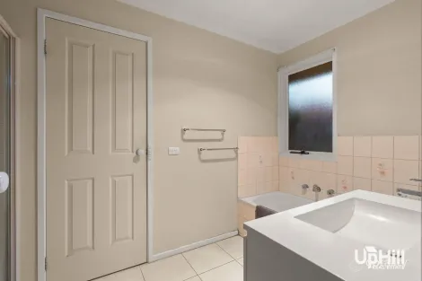 Property photo of 22 Templer Avenue Hampton Park VIC 3976