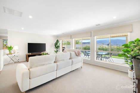 Property photo of 104 Barracks Flat Drive Karabar NSW 2620