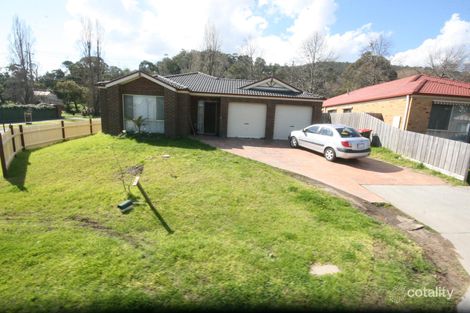 Property photo of 1 Sugar Gum Court Upper Ferntree Gully VIC 3156