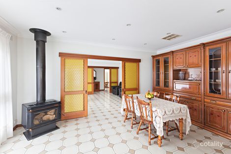 Property photo of 18 Dawson Street Reservoir VIC 3073