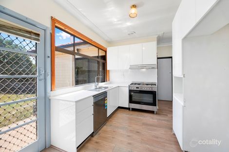 Property photo of 14 Thorne Avenue Pendle Hill NSW 2145