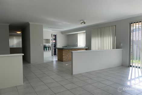 16 Adelphi Ct, Marangaroo, WA 6064