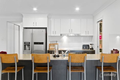 Property photo of 16 Wicker Road Park Ridge QLD 4125