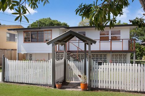Property photo of 31 Long Street Clontarf QLD 4019