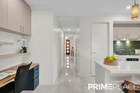 Property photo of 82 Broxburn Circuit Spring Mountain QLD 4300