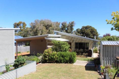 Property photo of 10 Heather Road Ocean Beach WA 6333