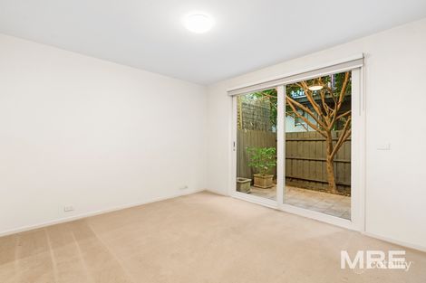 Property photo of 2/2A The Avenue Windsor VIC 3181