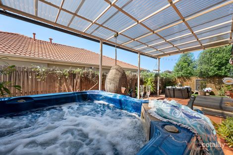 Property photo of 7 Colverwell Crescent Jerrabomberra NSW 2619
