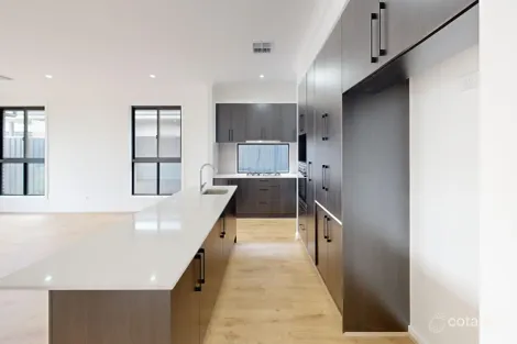 Property photo of 14 Vino Street Angle Vale SA 5117