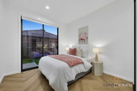 Property photo of 31 Moonstone Street Doreen VIC 3754