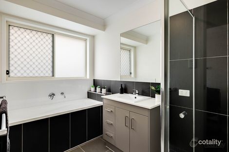 Property photo of 14 Mansell Boulevard Cotswold Hills QLD 4350