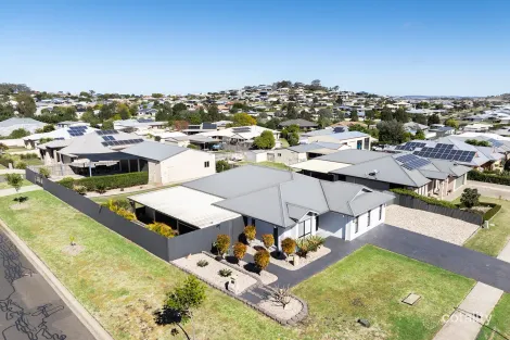 Property photo of 80 Belclaire Drive Westbrook QLD 4350