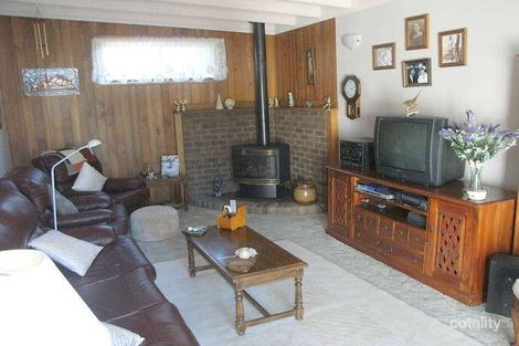 Property photo of 39 St James Avenue Berkeley Vale NSW 2261