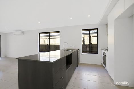 Property photo of 86 Chambers Ridge Boulevard Park Ridge QLD 4125
