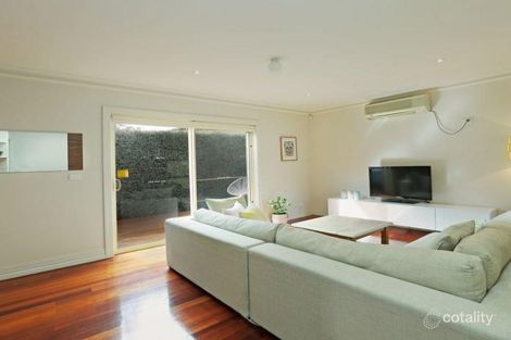 Property photo of 2/90 Calvert Street Hamlyn Heights VIC 3215