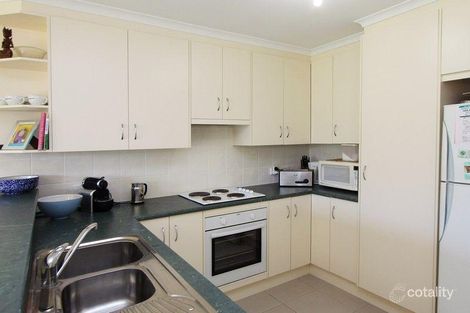 Property photo of 4 Saint Albans Place Clearview SA 5085