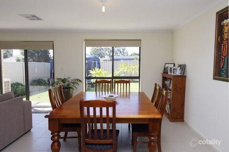 Property photo of 4 Saint Albans Place Clearview SA 5085