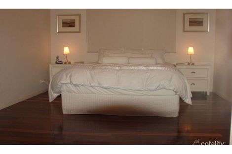 Property photo of 143 Armstrong Road Cannon Hill QLD 4170