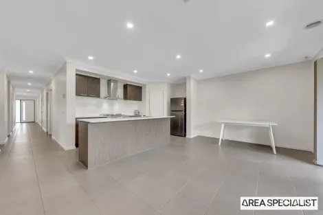 Property photo of 46 Capricornus Crescent Tarneit VIC 3029