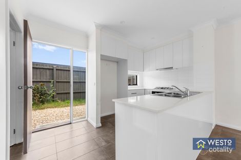 Property photo of 14/4 Nepean Court Wyndham Vale VIC 3024