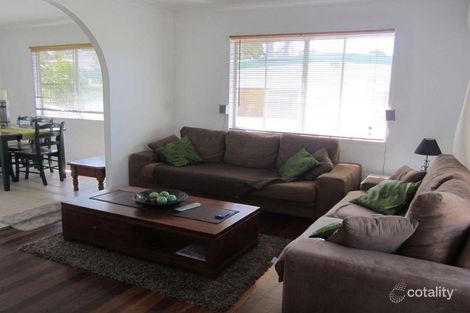 Property photo of 19 Penda Avenue New Auckland QLD 4680