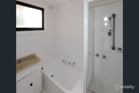 Property photo of 8/31-33 Deutgam Street Werribee VIC 3030