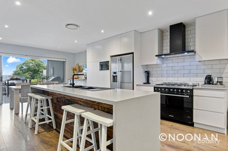 Property photo of 3/621-629 Forest Road Peakhurst NSW 2210